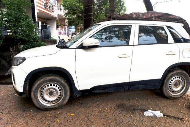 Second-hand 2022 Maruti Suzuki Vitara Brezza LXI for sale in New Delhi