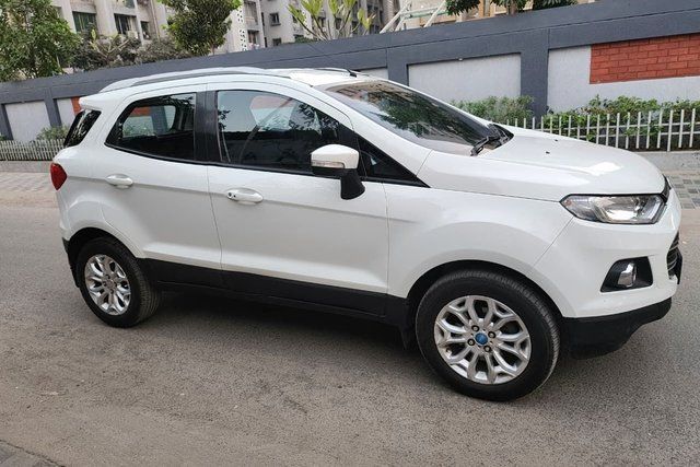 Ford Ecosport 1.5 TDCi Titanium Plus BSIV Second-hand 2016 Ford Ecosport 1.5 TDCi Titanium Plus BSIV for sale in Ahmedabad