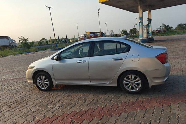Honda City V MT Second-hand 2012 Honda City V MT for sale in New Delhi