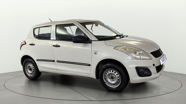 Maruti Suzuki Swift LXI Optional-O Second-hand 2015 Maruti Suzuki Swift LXI Optional-O for sale in New Delhi