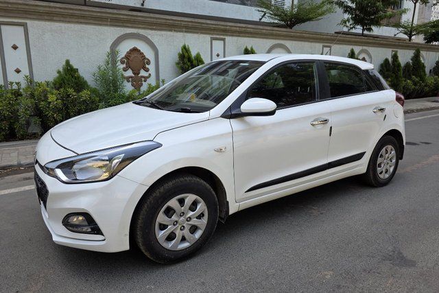 Hyundai i20 Magna Plus BSIV Second-hand 2019 Hyundai i20 Magna Plus BSIV for sale in Ahmedabad