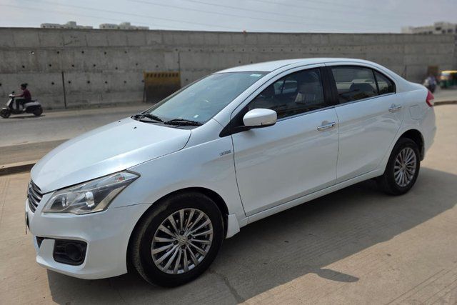 Maruti Suzuki Ciaz 1.3 Alpha Second-hand 2017 Maruti Suzuki Ciaz 1.3 Alpha for sale in Ahmedabad