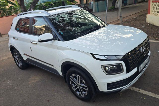 Hyundai Venue SX Opt Diesel BSVI Second-hand 2023 Hyundai Venue SX Opt Diesel BSVI for sale in East Godavari