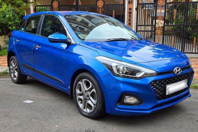 Second-hand 2018 Hyundai i20 1.2 Asta Option for sale in Kolkata