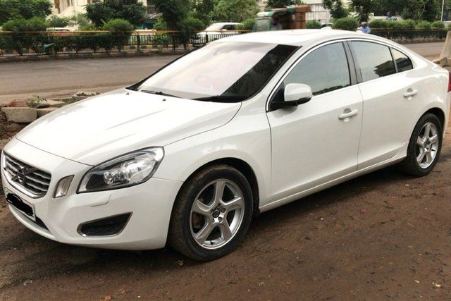 Volvo S60 D4 KINETIC Second-hand 2013 Volvo S60 D4 KINETIC for sale in Ahmedabad