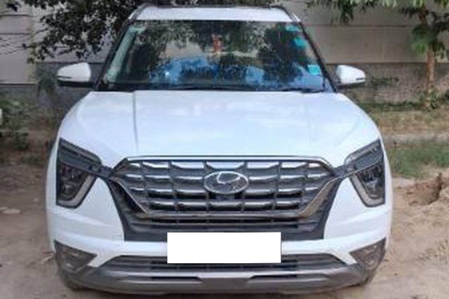 Second-hand 2023 Hyundai Alcazar Platinum (O) Turbo DCT 7 Seater BSVI for sale in New Delhi
