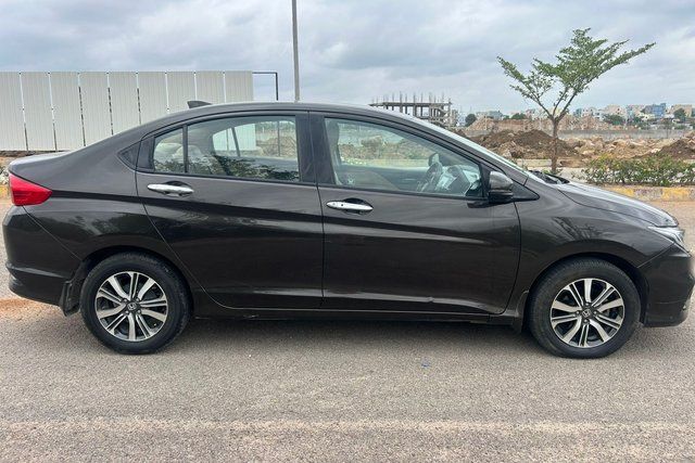Second-hand 2018 Honda City i-VTEC CVT V for sale in Hyderabad