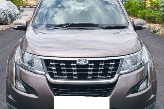 Second-hand 2019 Mahindra XUV500 W11 AT BSIV for sale in Hyderabad