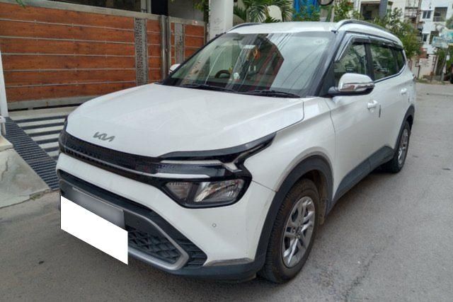 Kia Carens Premium Diesel iMT Second-hand 2023 Kia Carens Premium Diesel iMT for sale in Hyderabad