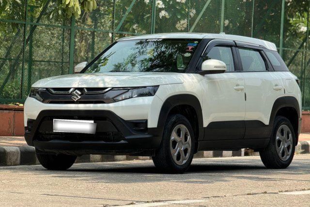 Second-hand 2023 Maruti Suzuki Brezza Vxi for sale in New Delhi