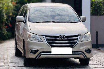 Used 2.5 G (Diesel) 7 Seater BS IV