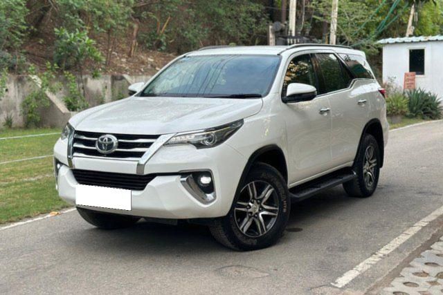 Toyota Fortuner 2.8 4WD MT Second-hand 2020 Toyota Fortuner 2.8 4WD MT for sale in New Delhi