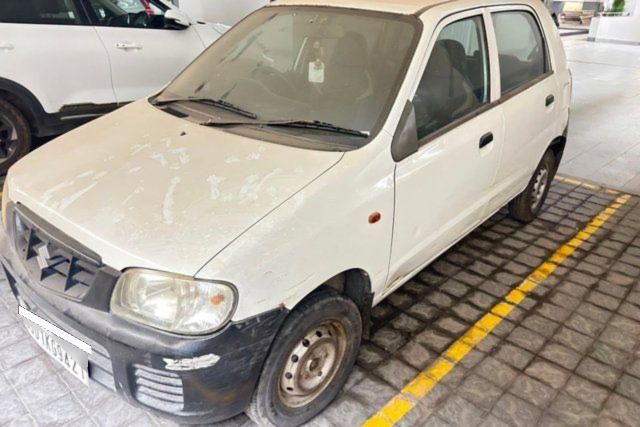 Second-hand 2011 Maruti Suzuki Alto 800 LXi for sale in Ahmedabad