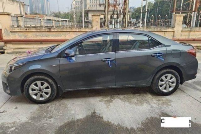 Toyota Corolla Altis G AT Second-hand 2015 Toyota Corolla Altis G AT for sale in Noida