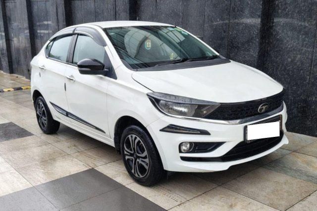 Second-hand 2024 Tata Tigor XZ CNG for sale in New Delhi