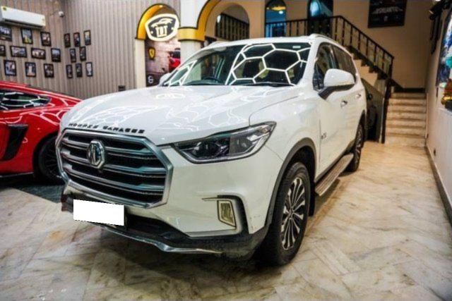 Second-hand 2021 MG Gloster Savvy 7-Str for sale in New Delhi