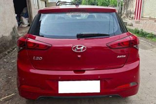 6 Used Hyundai i20 in Junagadh