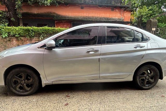 Honda City i DTEC VX Second-hand 2014 Honda City i DTEC VX for sale in North 24 Parganas