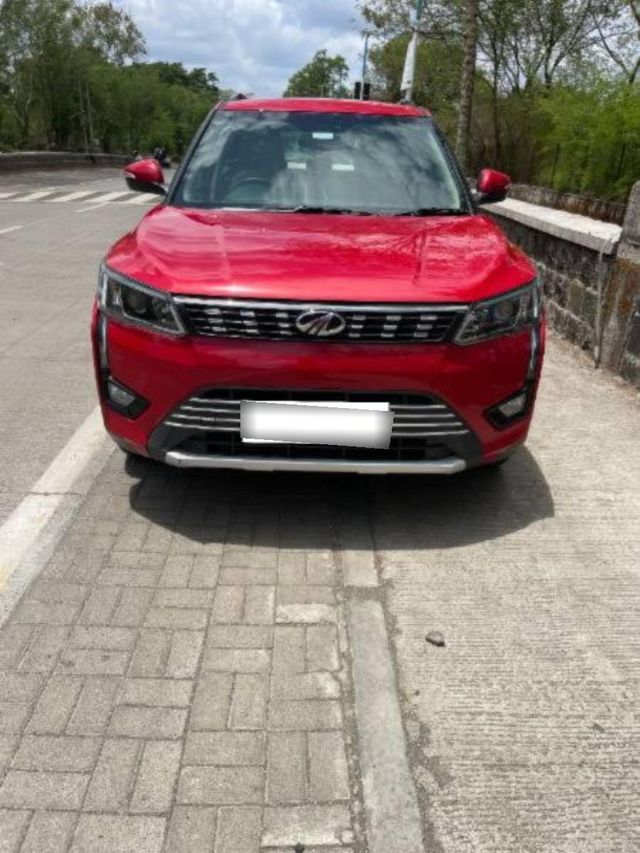 Second-hand 2020 Mahindra XUV300 W8 AMT Diesel BSVI for sale in Pune