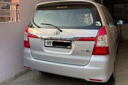 Used 2.5 EV Diesel PS 8 Seater BSIII