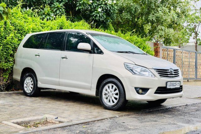 Second-hand 2013 Toyota Innova 2.5 G (Diesel) 7 Seater BS IV for sale in Ahmedabad