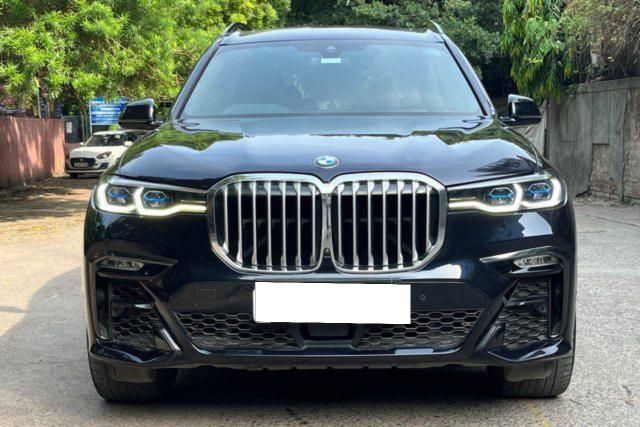 Second-hand 2021 BMW X7 xDrive 40i M Sport for sale in New Delhi