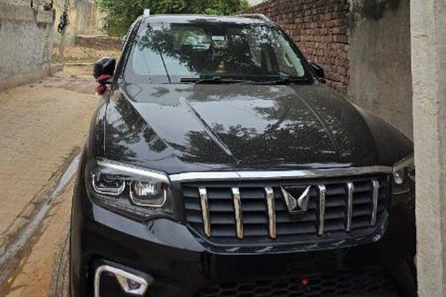 Second-hand 2024 Mahindra Scorpio N Z8 AT for sale in New Delhi