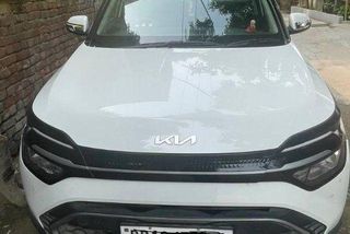 Used Kia Carens Premium BSVI