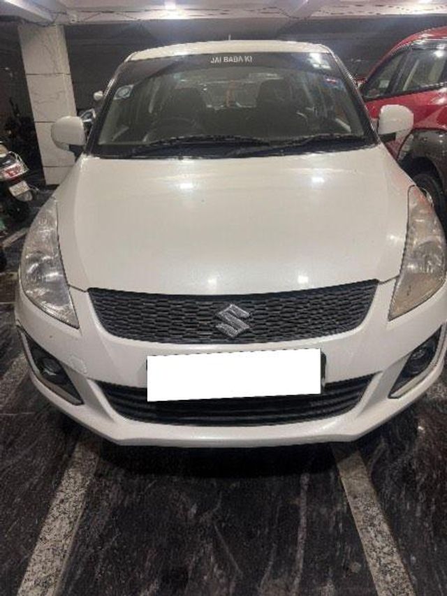 Second-hand 2017 Maruti Suzuki Swift LXI Optional-O for sale in New Delhi