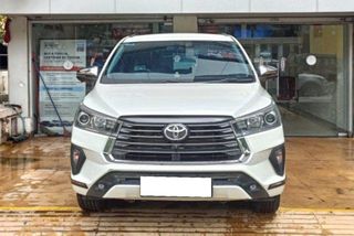 Used Toyota Innova Crysta 2.4 ZX 7 STR AT
