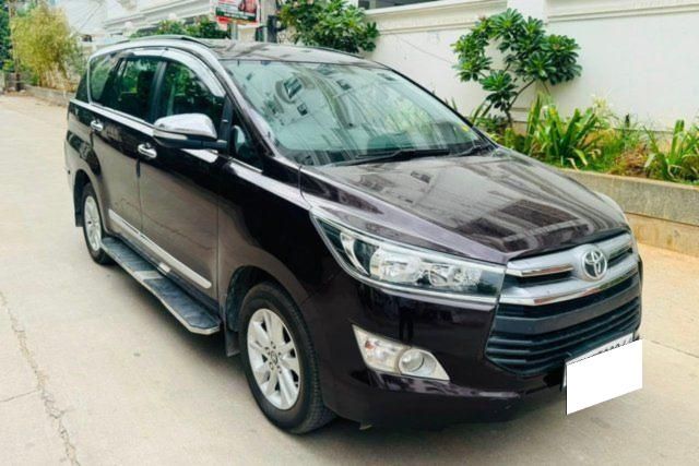 Toyota Innova Crysta 2.8 GX AT BSIV Second-hand 2017 Toyota Innova Crysta 2.8 GX AT BSIV for sale in Hyderabad