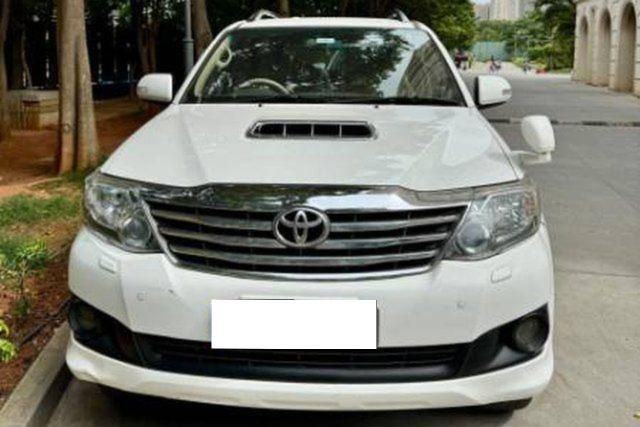 Second-hand 2013 Toyota Fortuner 4x4 AT for sale in Bangalore