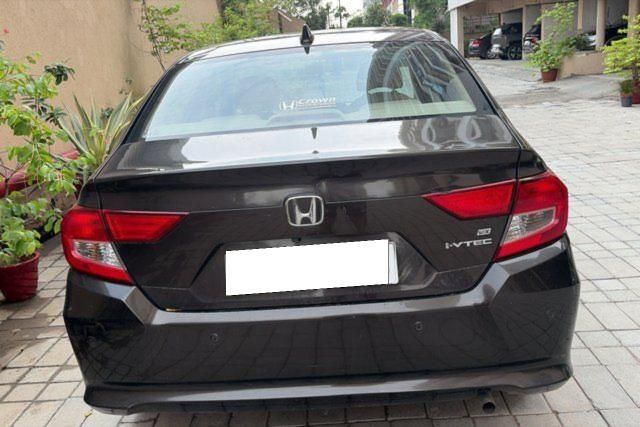 Second-hand 2019 Honda Amaze VX CVT Petrol BSIV for sale in Noida