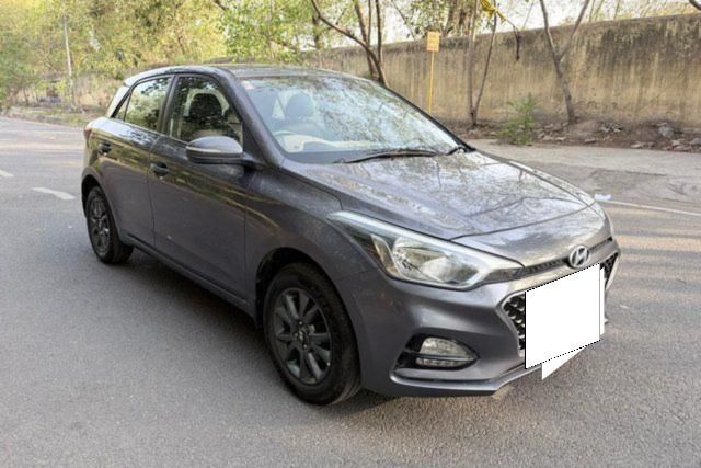 Second-hand 2020 Hyundai i20 Sportz Plus for sale in New Delhi
