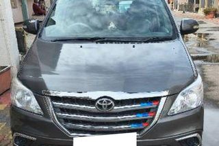 Used 2.5 G (Diesel) 7 Seater