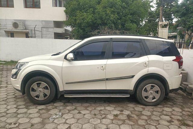 Mahindra XUV500 W7 BSIV Second-hand 2019 Mahindra XUV500 W7 BSIV for sale in Coimbatore