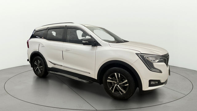 Second-hand 2023 Mahindra XUV700 AX5 7 Str AT for sale in Gurgaon