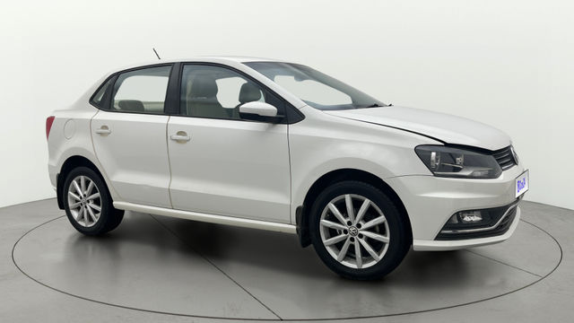Volkswagen Ameo 1.2 MPI Highline 16 Alloy Second-hand 2017 Volkswagen Ameo 1.2 MPI Highline 16 Alloy for sale in Bangalore