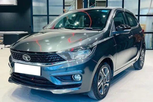 Tata Tiago XZA Plus AMT BSVI Second-hand 2021 Tata Tiago XZA Plus AMT BSVI for sale in Ahmedabad