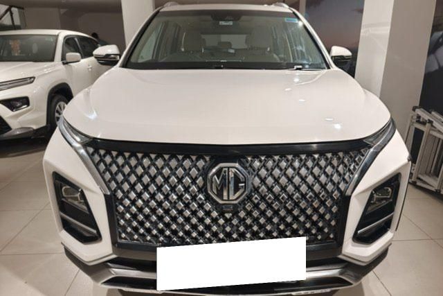 MG Hector Savvy Pro CVT 2023-2025 Second-hand 2025 MG Hector Savvy Pro CVT 2023-2025 for sale in Gurgaon