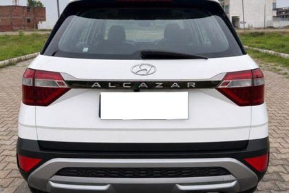 Used Prestige 7-Seater Diesel AT