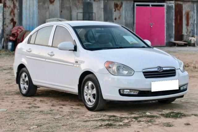 Hyundai Verna CRDi SX ABS Second-hand 2009 Hyundai Verna CRDi SX ABS for sale in Ahmedabad