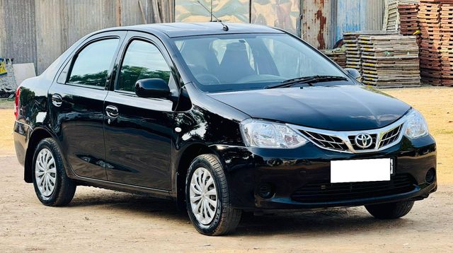 Second-hand 2011 Toyota Etios G for sale in Ahmedabad