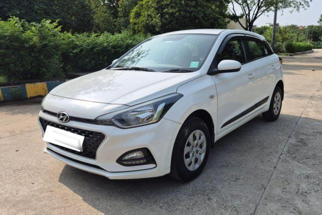 Second-hand 2019 Hyundai i20 Petrol Spotz for sale in Noida