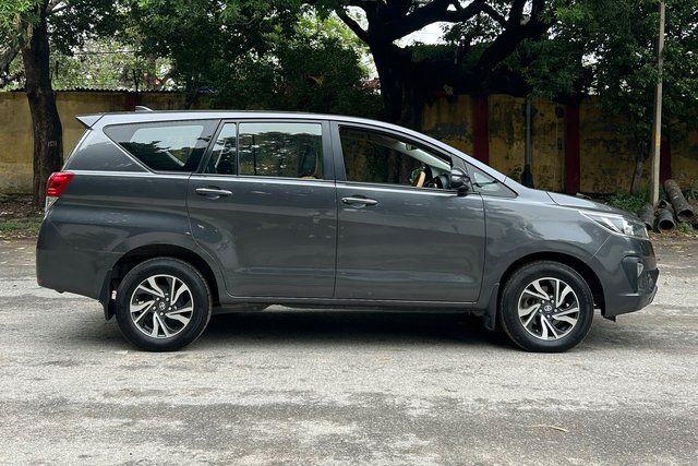 Second-hand 2021 Toyota Innova Crysta 2.4 GX 7 STR AT for sale in New Delhi