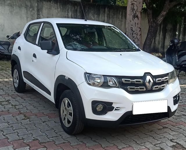 Renault KWID RXT Second-hand 2015 Renault KWID RXT for sale in Ahmedabad