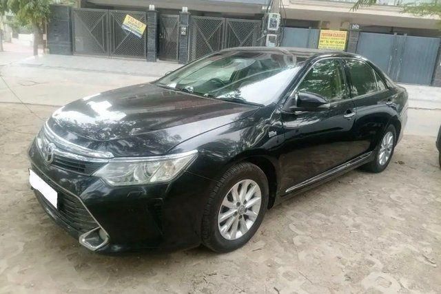 Second-hand 2015 Toyota Camry 2.5 G for sale in New Delhi