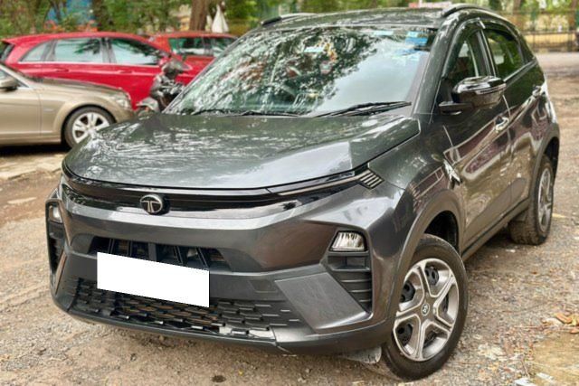 Second-hand 2024 Tata Nexon Smart Plus AMT for sale in Mumbai