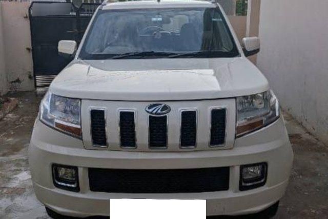 Mahindra TUV 300 T8 Second-hand 2015 Mahindra TUV 300 T8 for sale in Mohali