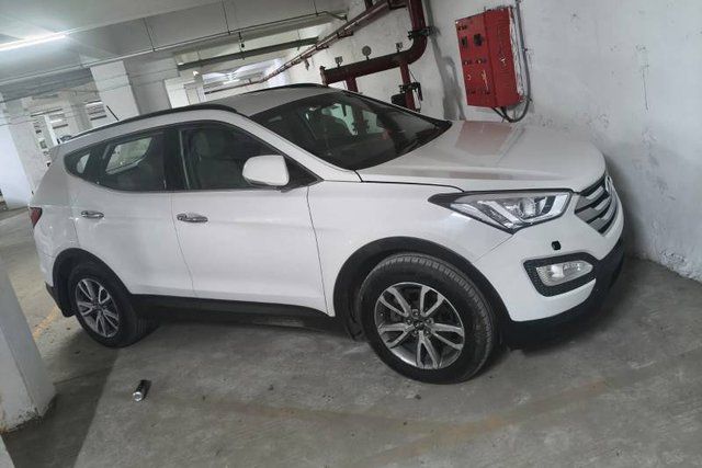 Second-hand 2014 Hyundai Santa Fe 4WD AT for sale in Surat